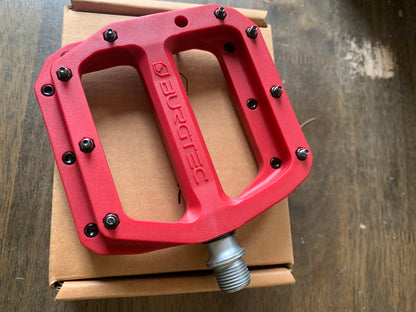 Burgtec Composite MK4 Flat Pedals - Race red